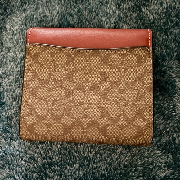 Like New Coach Colorblock Trifold Wallet - Picture 2 of 13